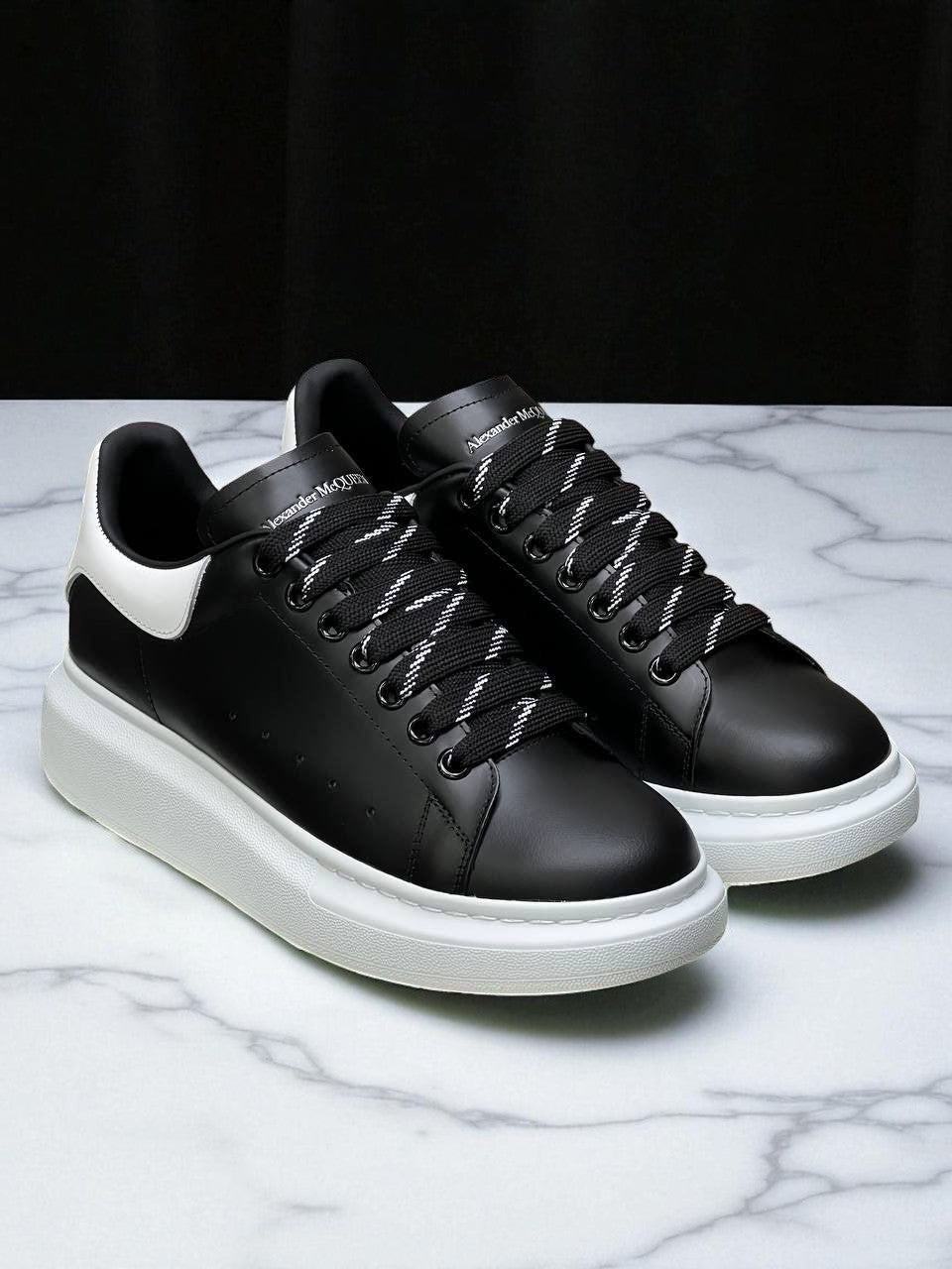 MC QUEEN Klasik Model Yüksek Taban