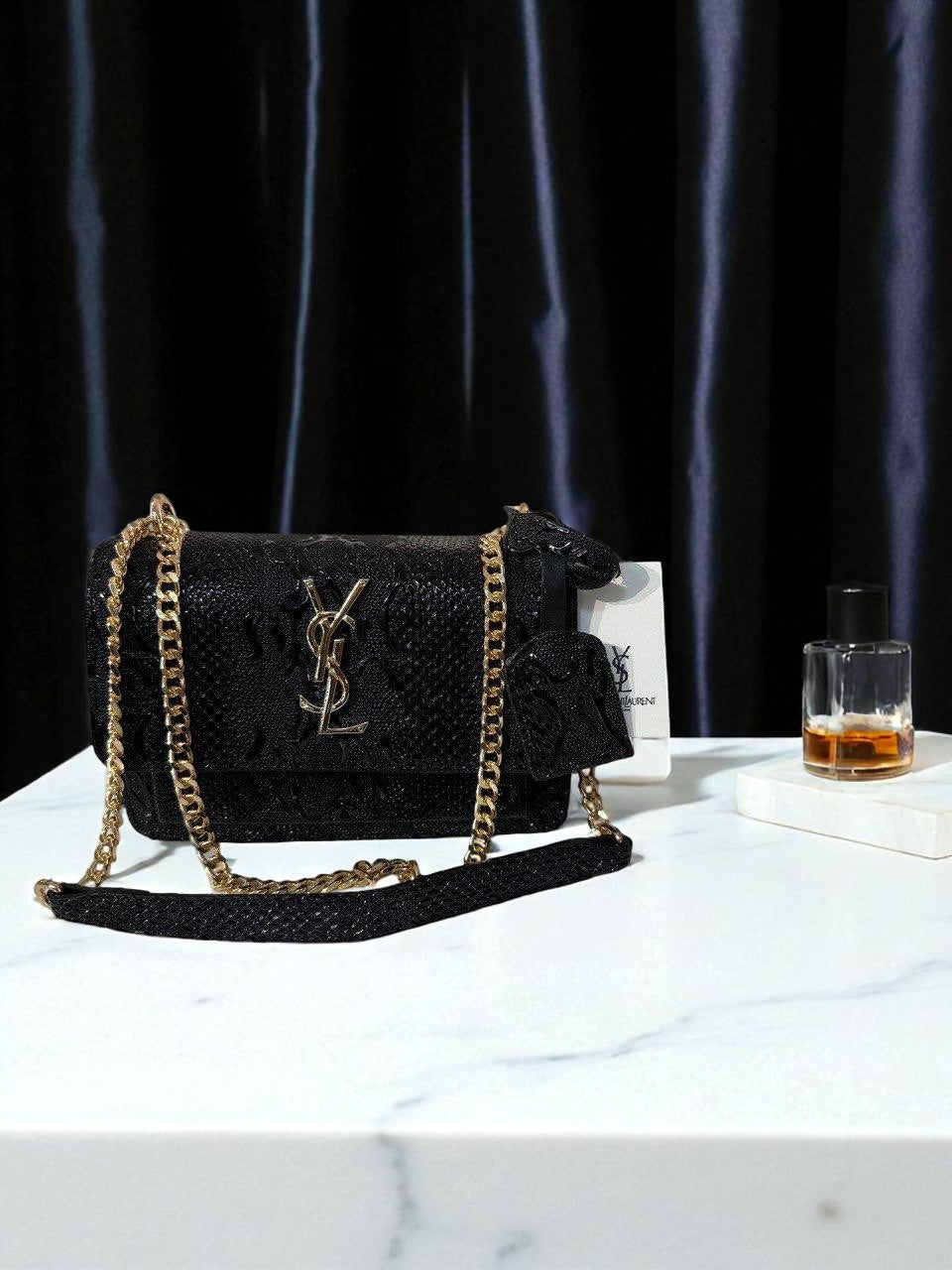 Yves Saint Laurent Kapaklı Çanta