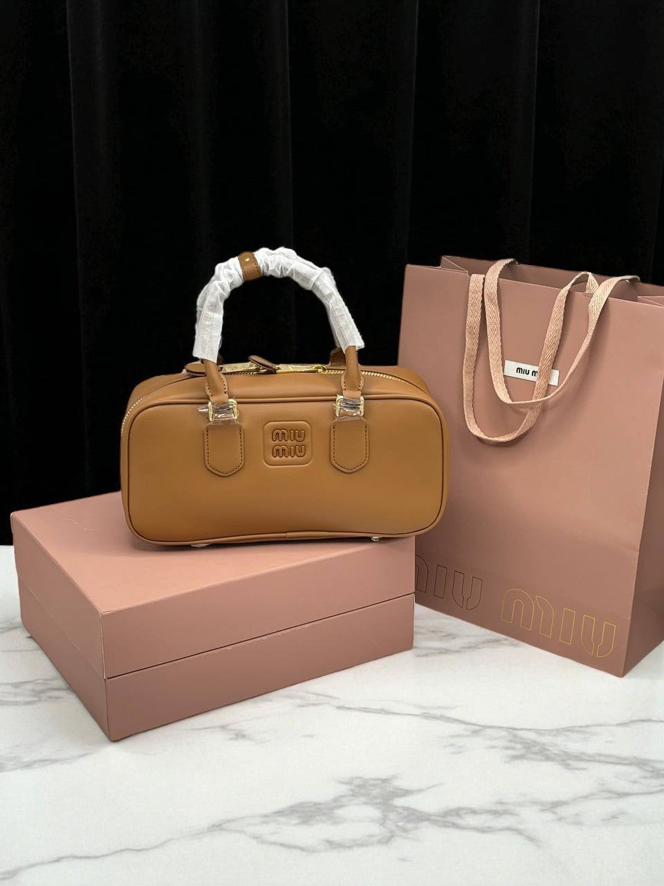 MİU MİU İthal Baget Çanta