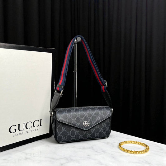 GUCCİ Spor Askılı Çanta