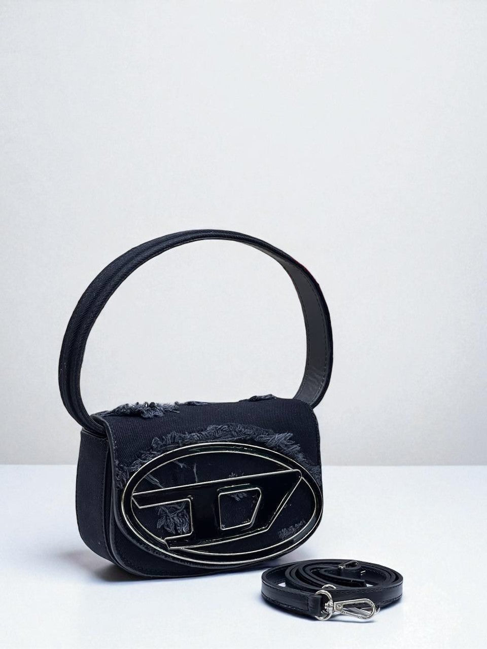 Kapaklı Klasik Kot İşlemeli El ve Omuz Çantası