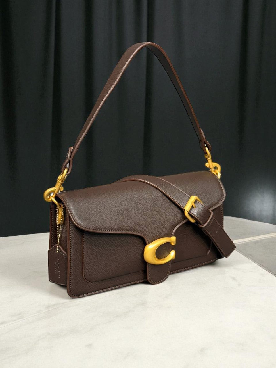 Kapaklı Klasik El ve Omuz Çantası