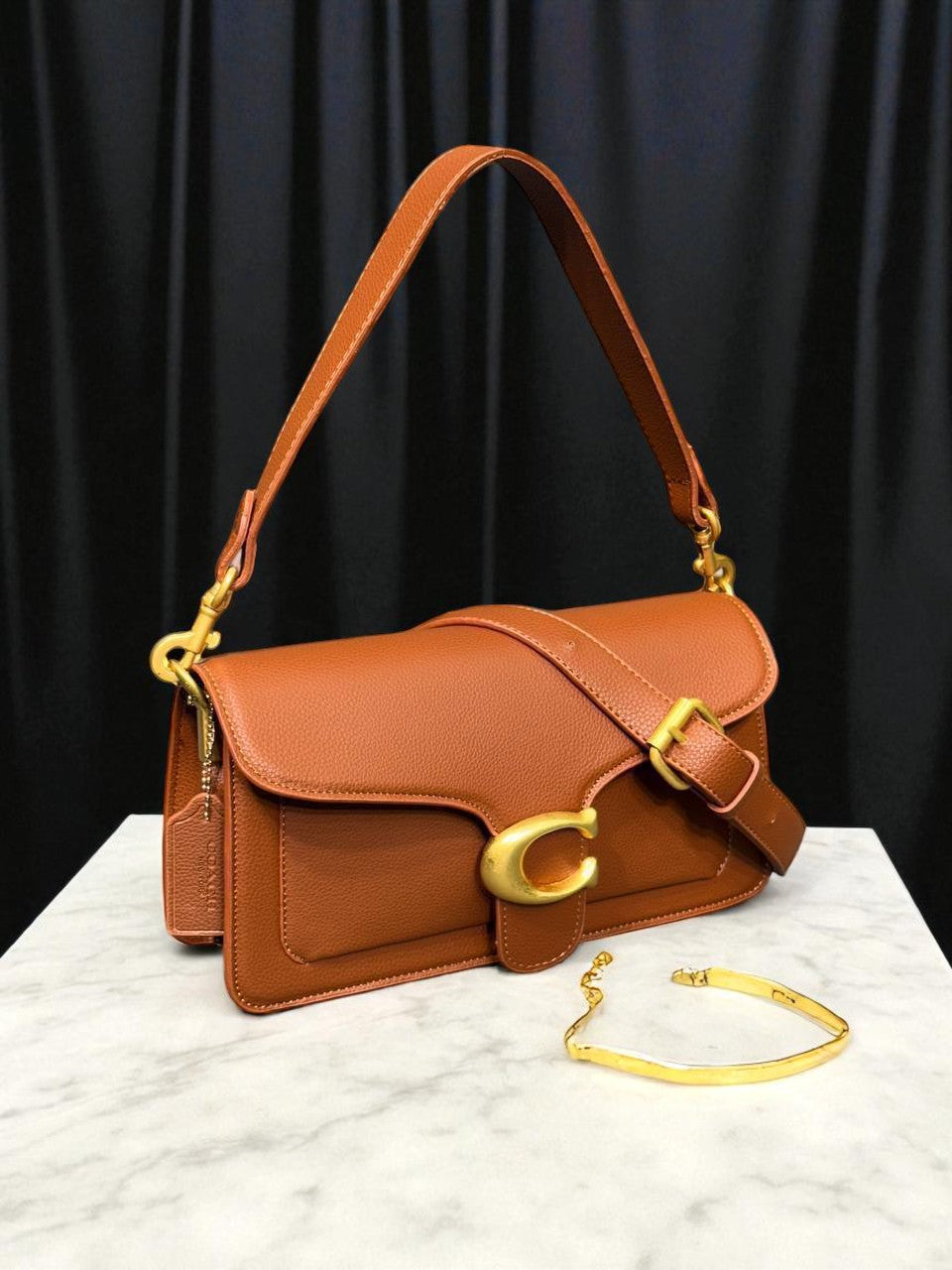 Kapaklı Klasik El ve Omuz Çantası