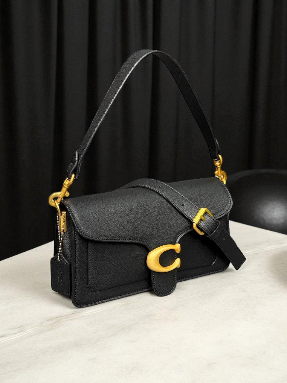 Kapaklı Klasik El ve Omuz Çantası