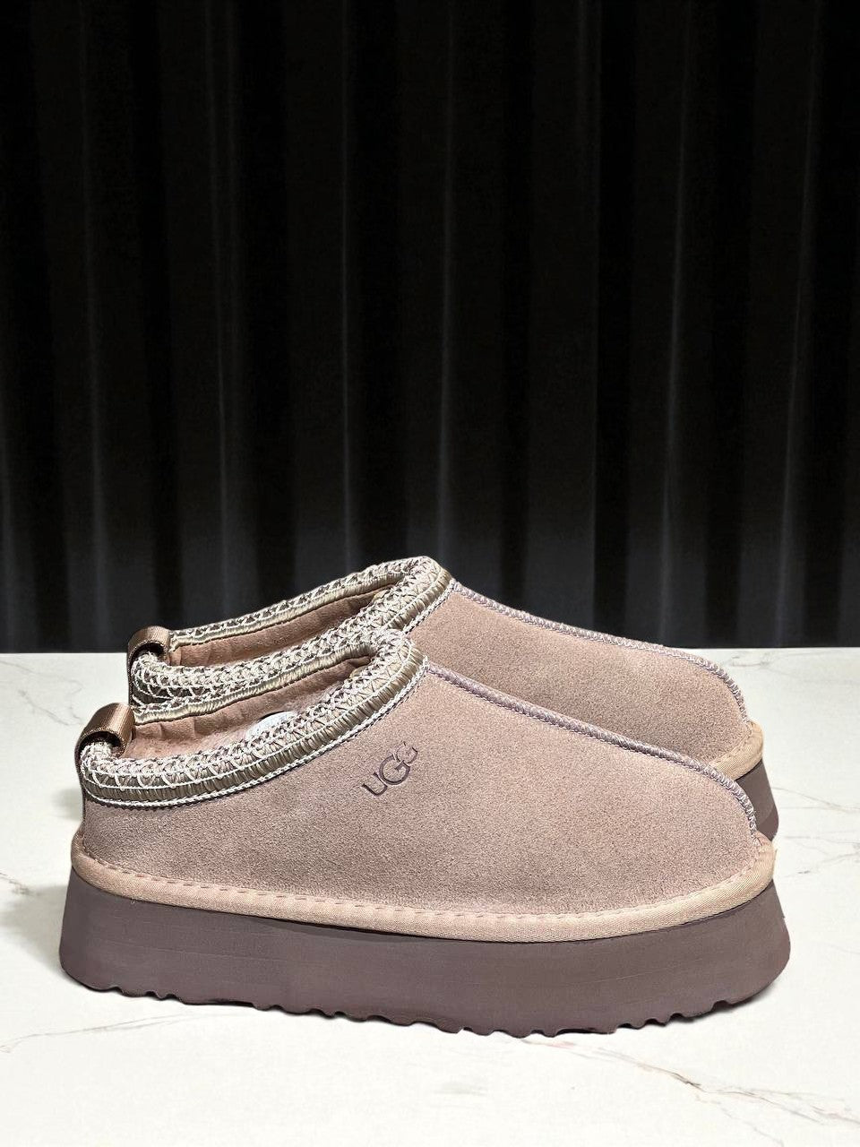 UGG Tazz Platform Slipper