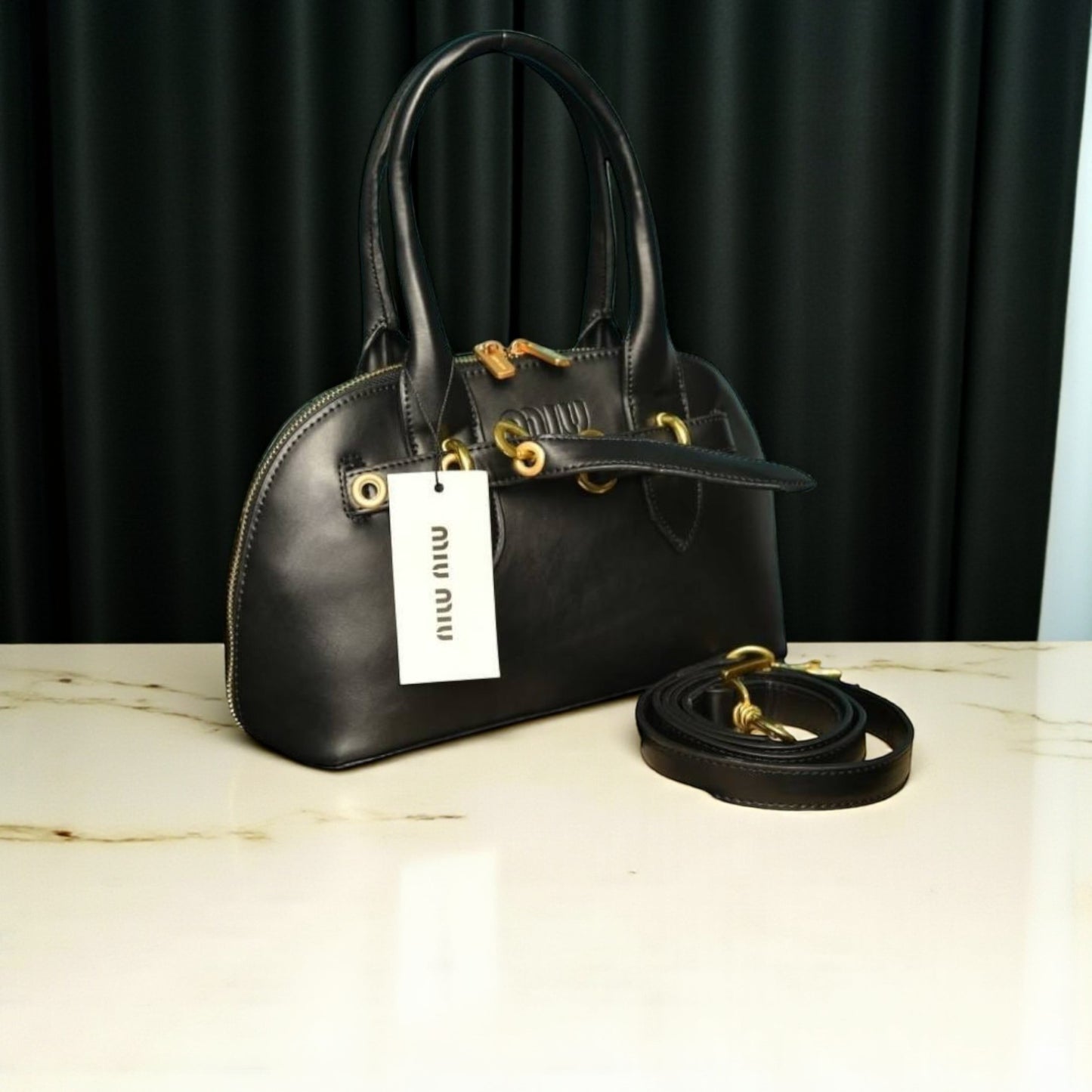 MİU MİU Rugan Çanta