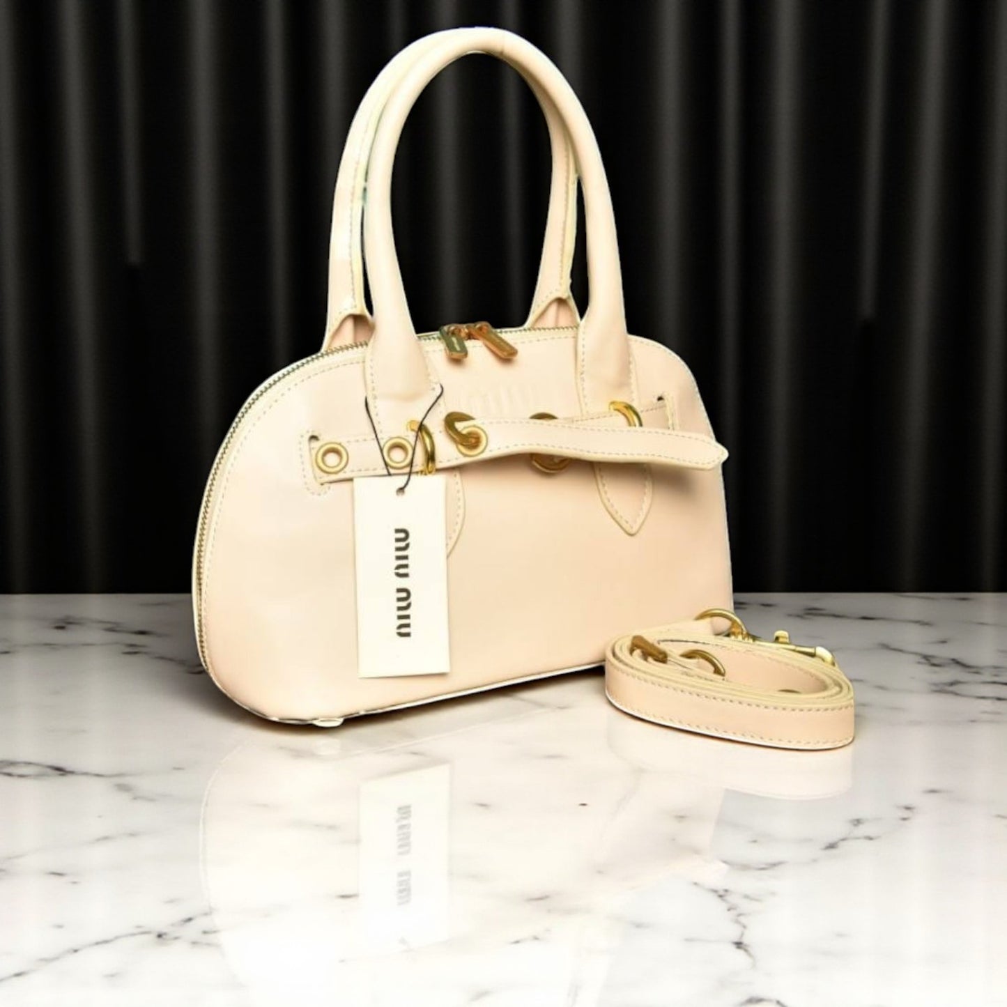 MİU MİU Rugan Çanta