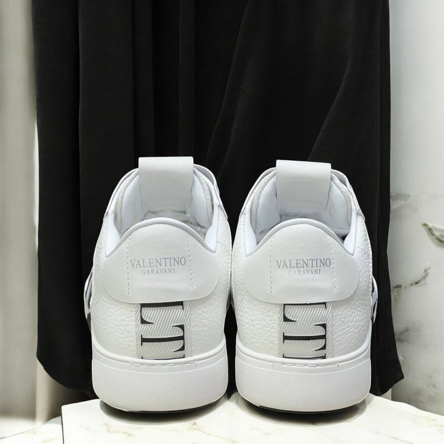 VALENTİNO GARAVANİ SNEAKER