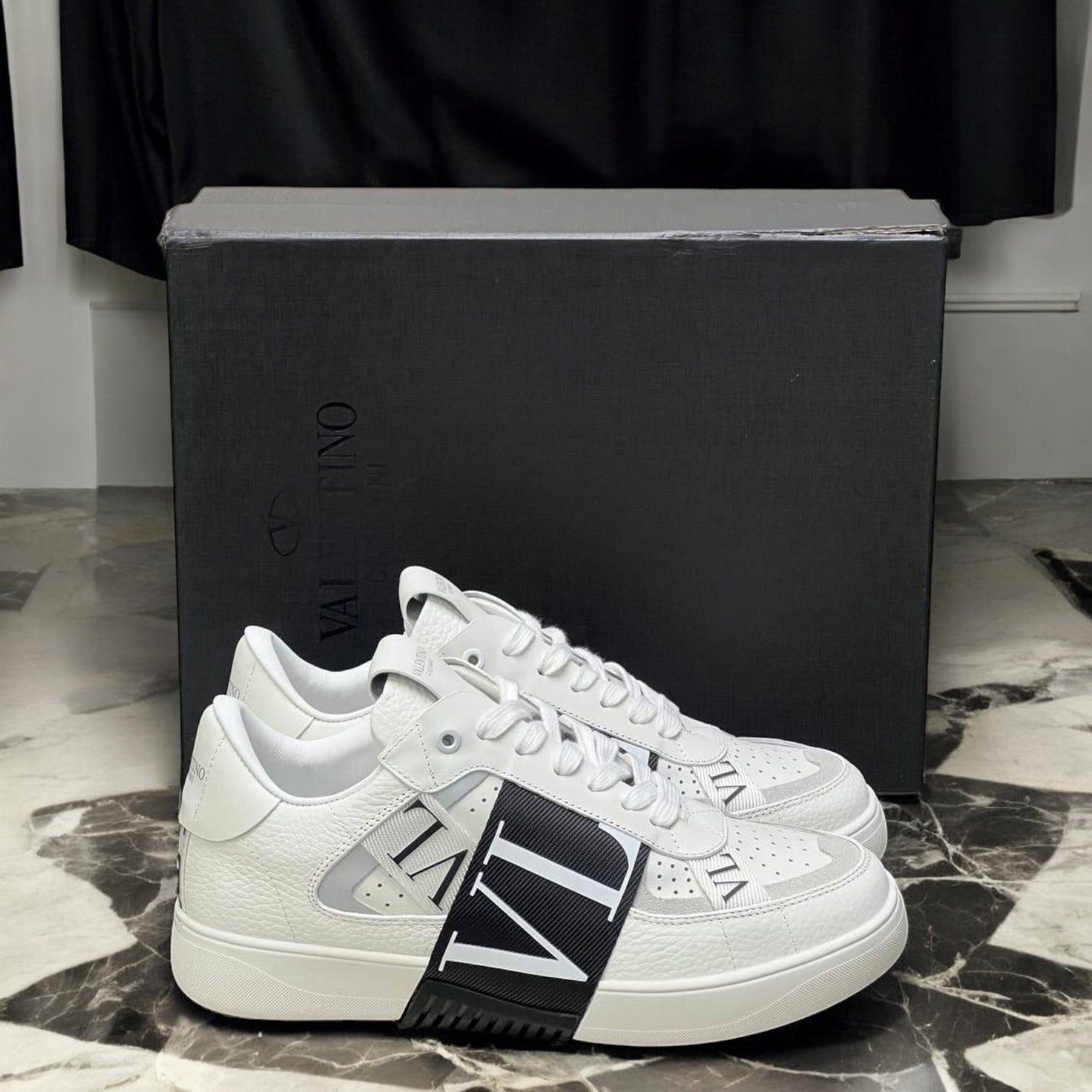 VALENTİNO GARAVANİ SNEAKER