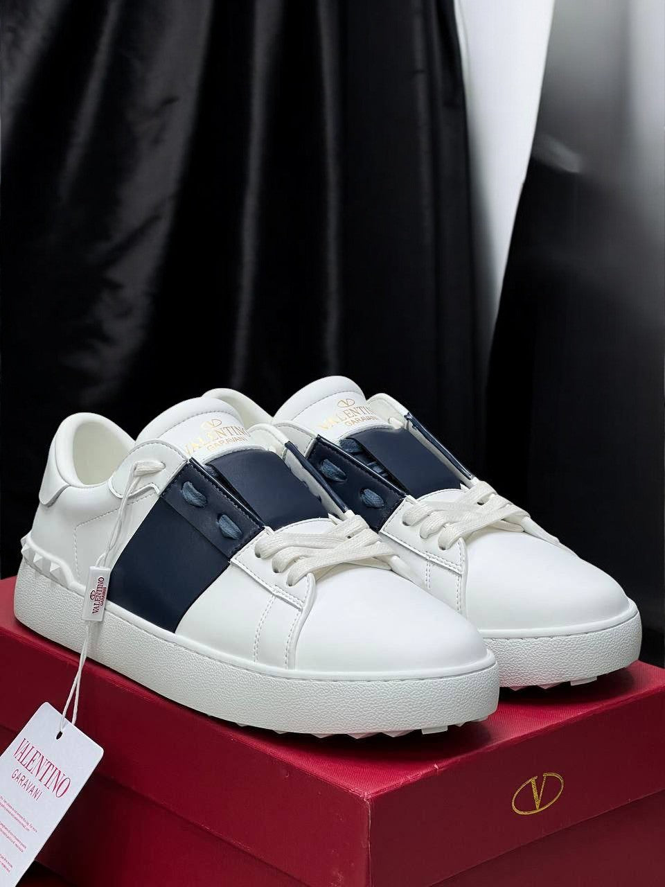 VALENTİNO BLUE WALK