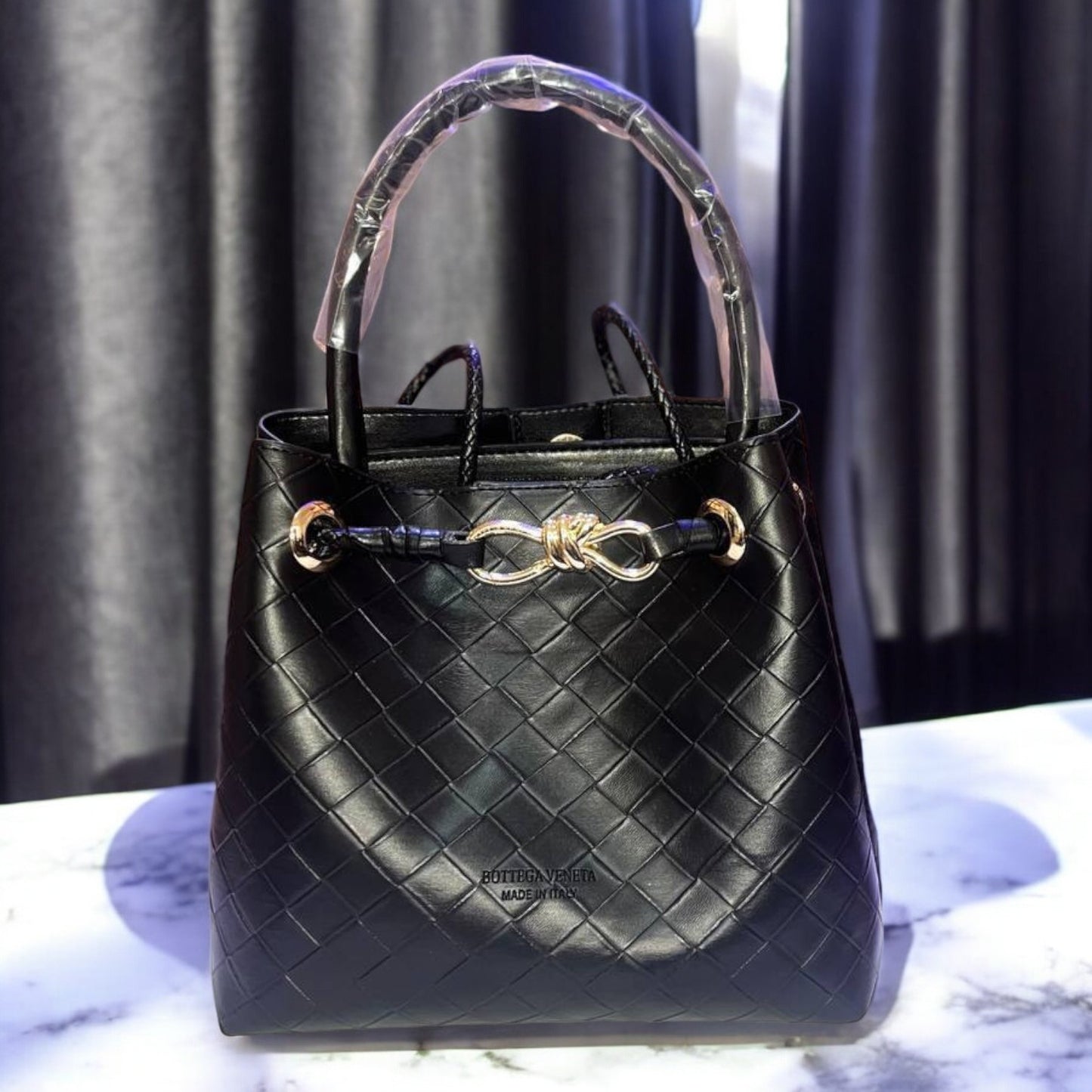 BOTTEGA VENETA Omuz Askılı Çanta