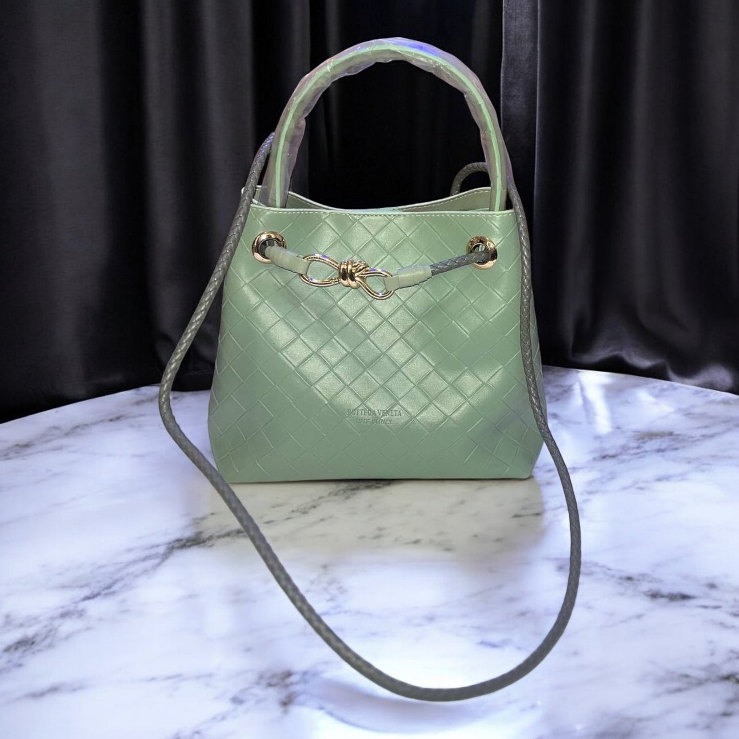 BOTTEGA VENETA Omuz Askılı Çanta