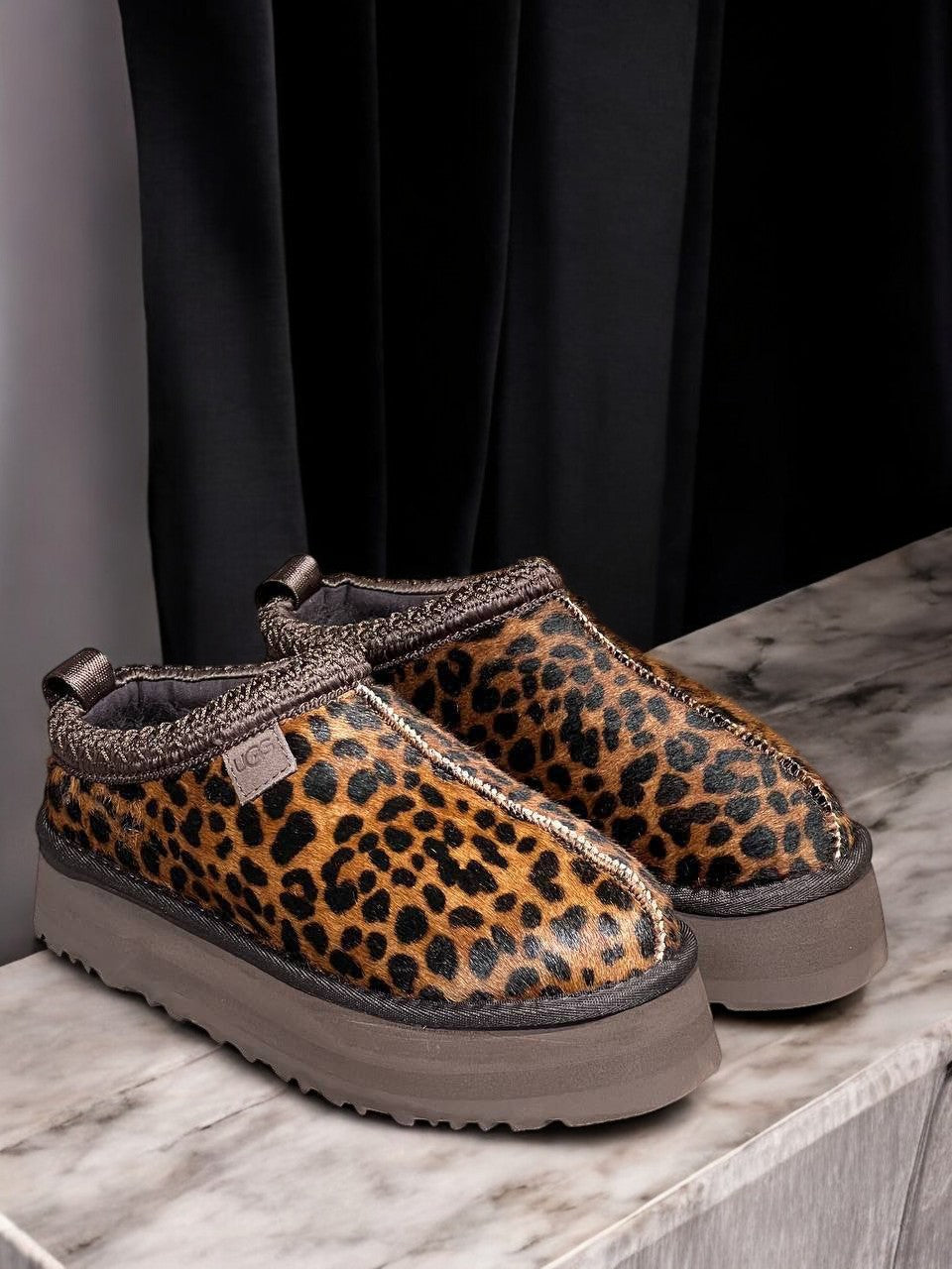 UGG PLATFORM LEOPAR