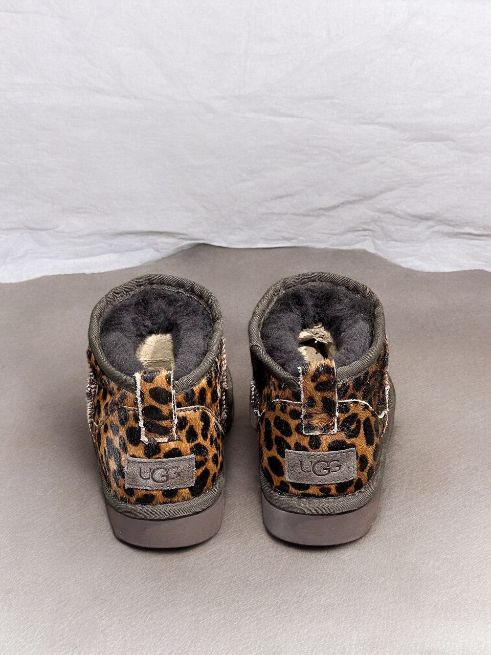 UGG CLASSİC PLATFORM LEOPAR